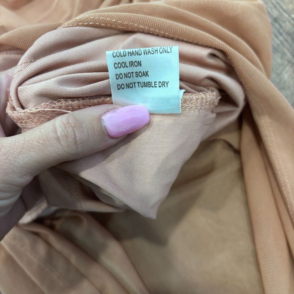 Hello Molly Estate Escapes Maxi Dress Blush Elegant Women's Size 6 US M Sheer - Picture 8 of 11